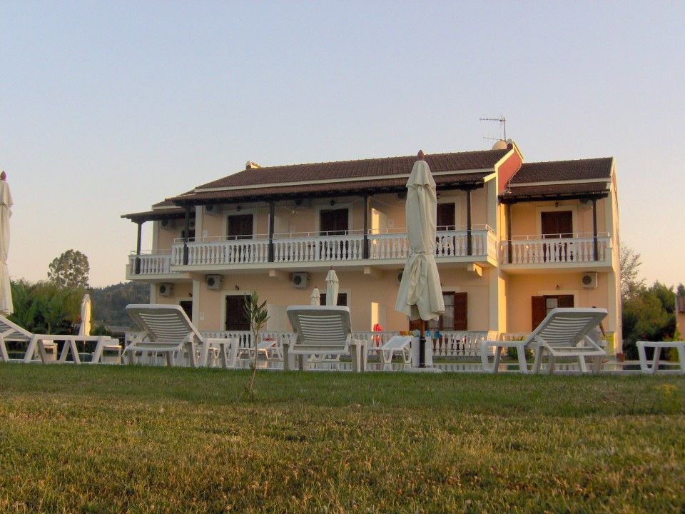 Vlachos Apartments Sidari  Bagian luar foto